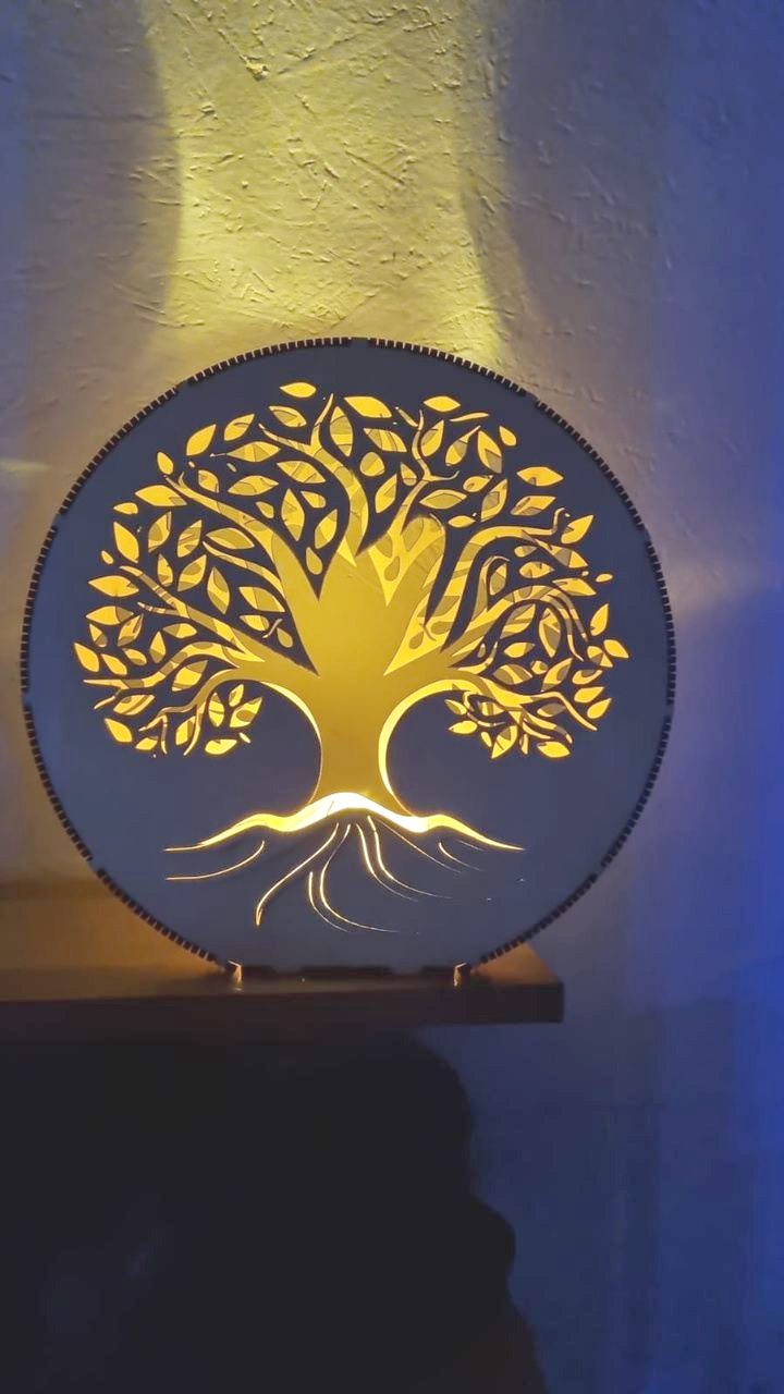 Lampă decorativă Copacul vieții, luminată cald